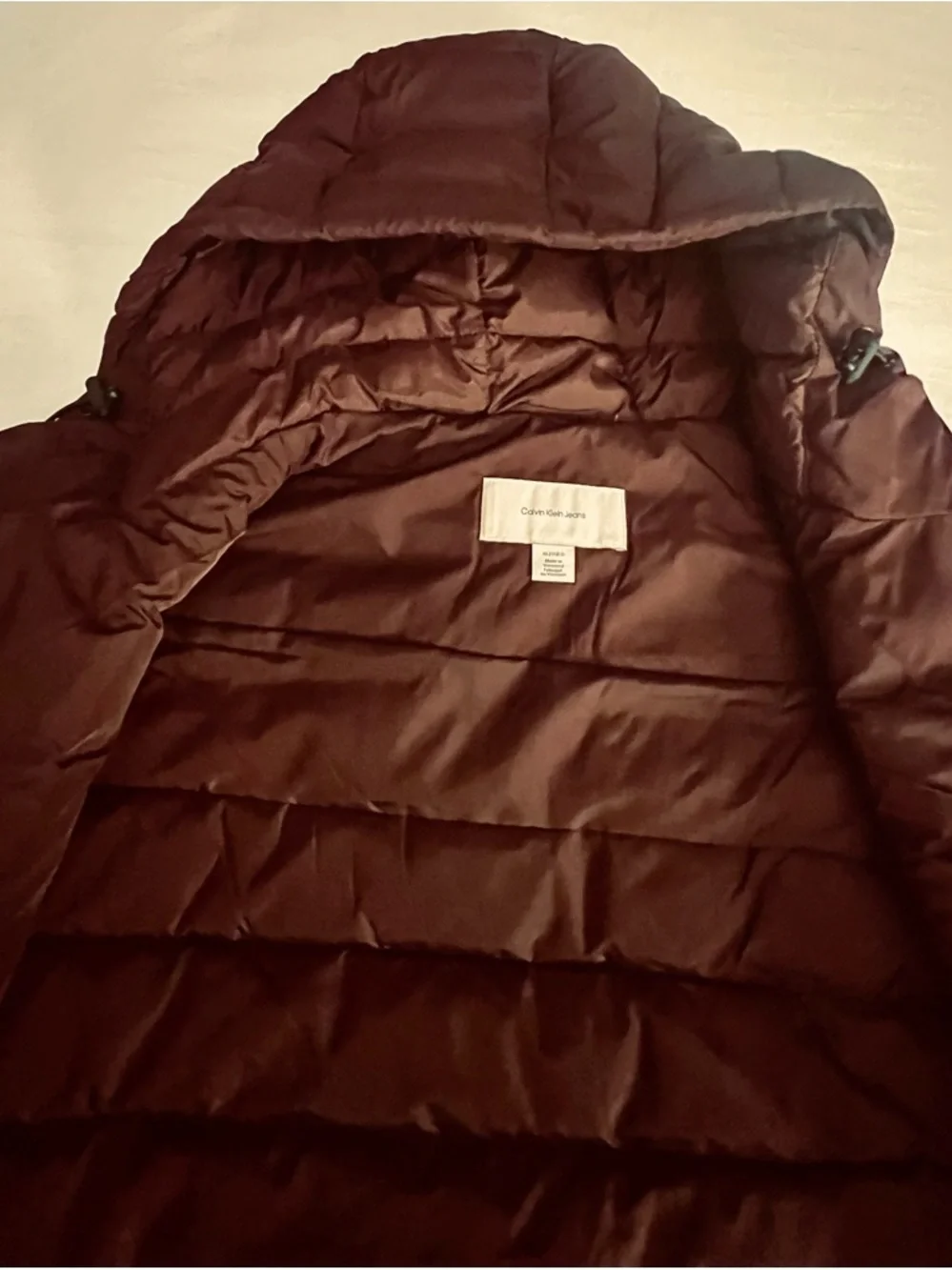 Calvin Klein Quilted Hooded Puffer Jacket - Deep Burgundy Packable travel - Picture 7 of 11